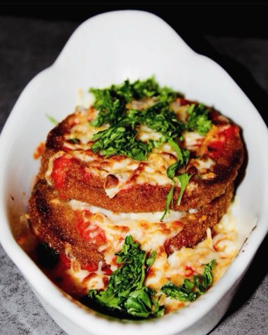 Delicious cakes topped with remoulade at Moustache Lounge